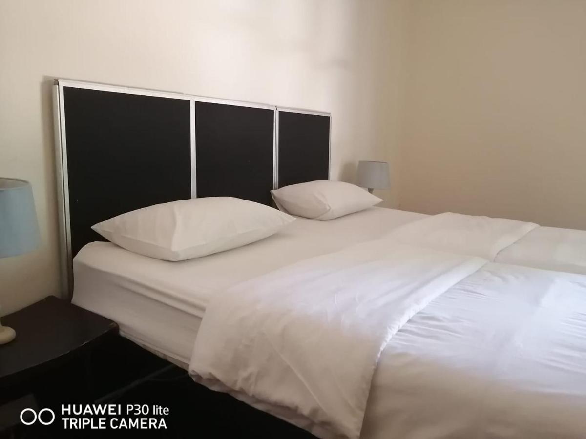 Rosebank Hostel Йоганнесбурґ Екстер'єр фото